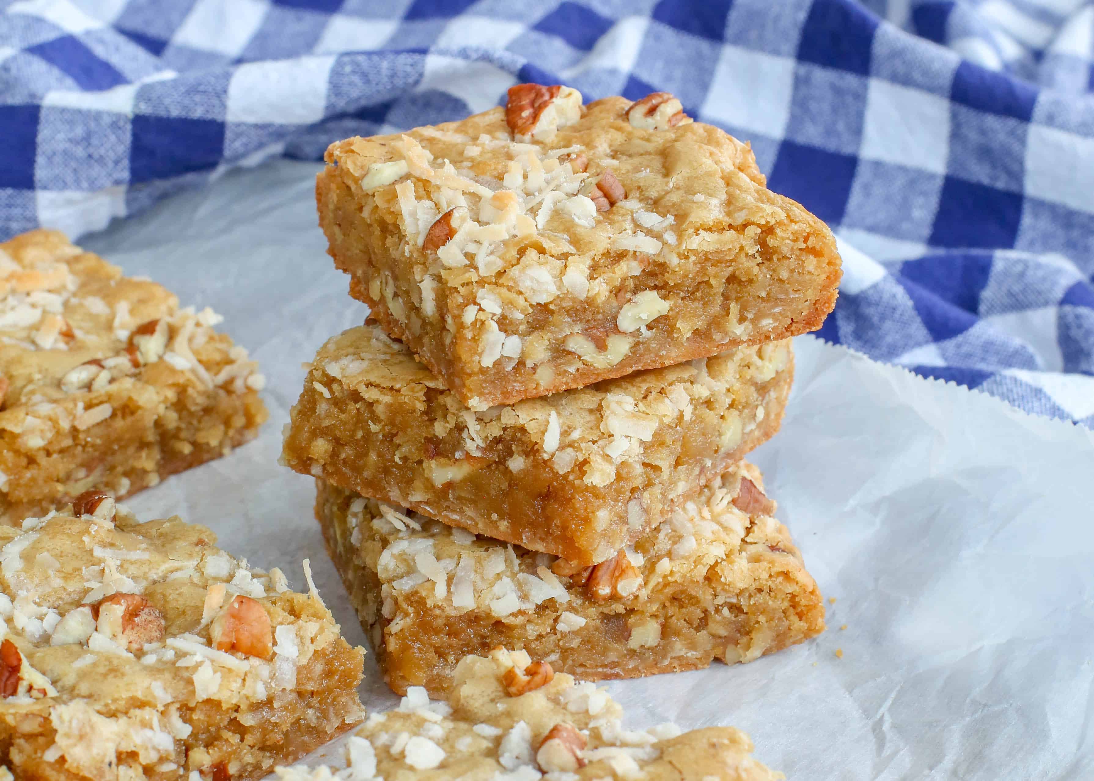 Easy Coconut Pecan Blondies: A Must-Try for Coconut Lovers